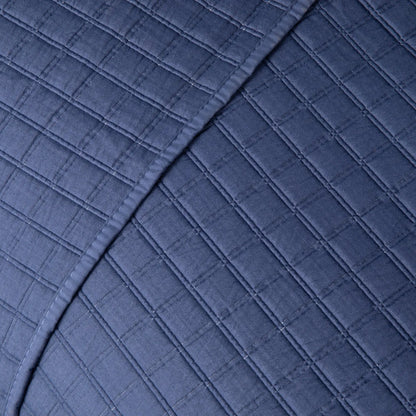 Cubrelecho Benetton con exterior de Polialgodón y relleno de 80 GSM Poliéster.