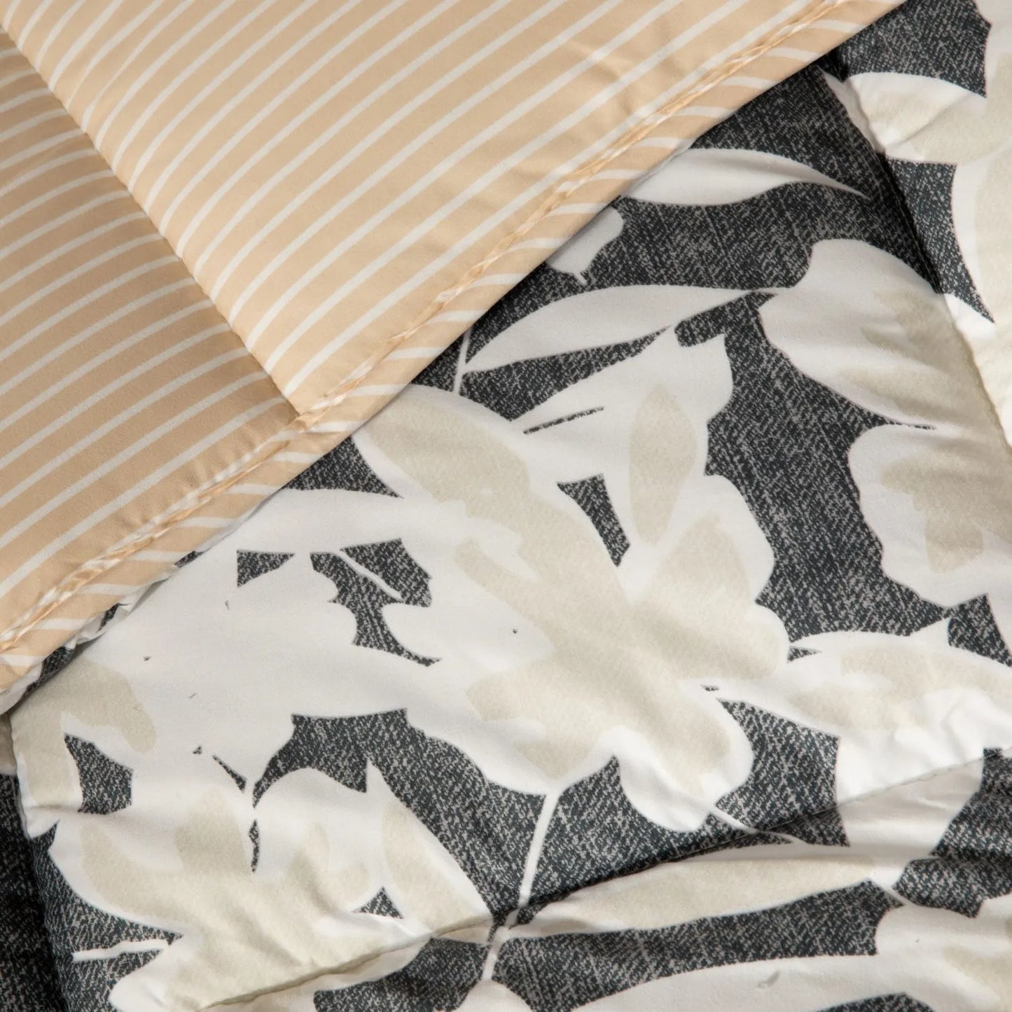 Edredón “Iris” de Alta Densidad – 500 GSM Poliester